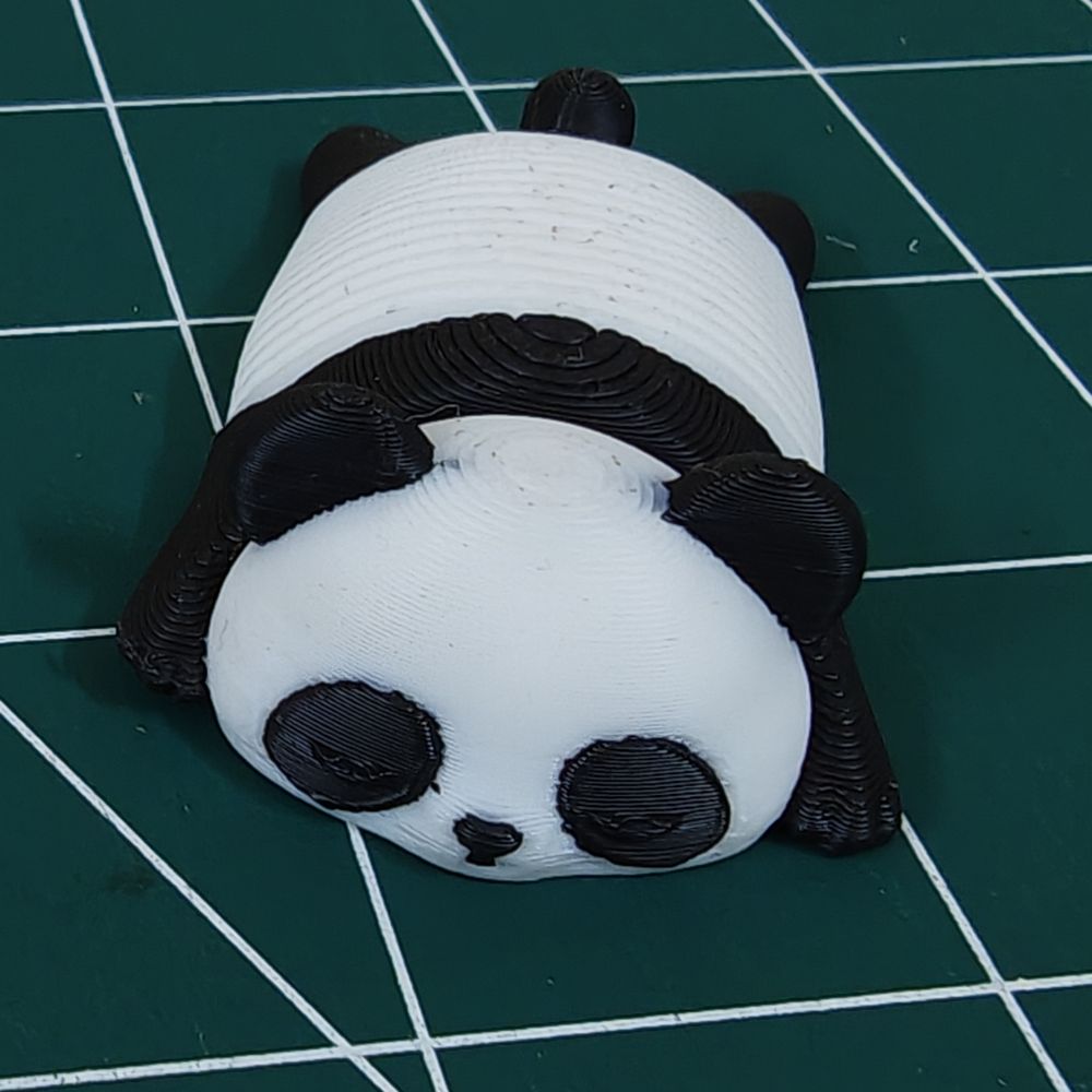 The Slinky Panda, a print-in-place panda desk toy